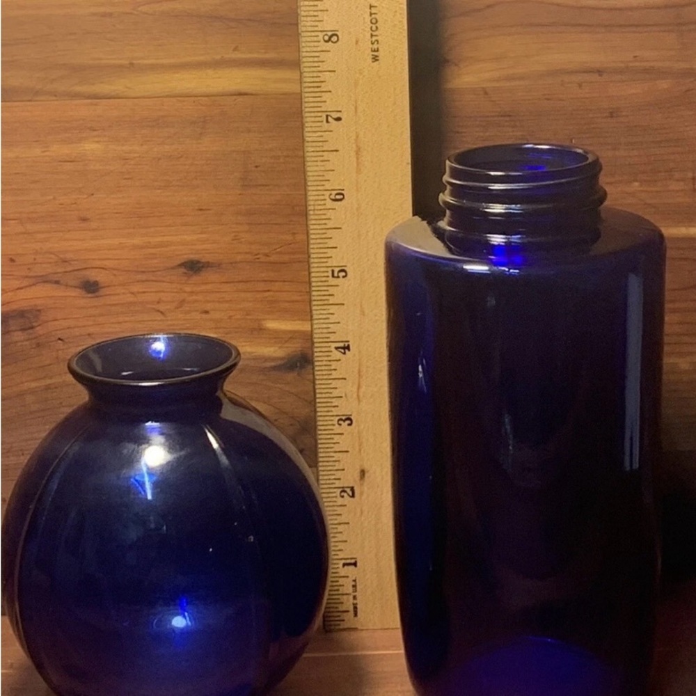 Vintage Mid Century Deco Cobalt Blue Vase  & 7” Cobalt Bottle - Picture 8 of 11